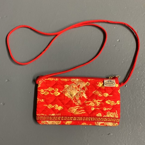 Red Purse with Lucky Gold Dragon Chinese envelope style bag with red strap - Picture 2 of 5